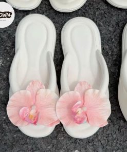 Dép Hoa Trang Trí Ztown – Ngọt Ngào & Nữ Tính Mọi Bước Đi